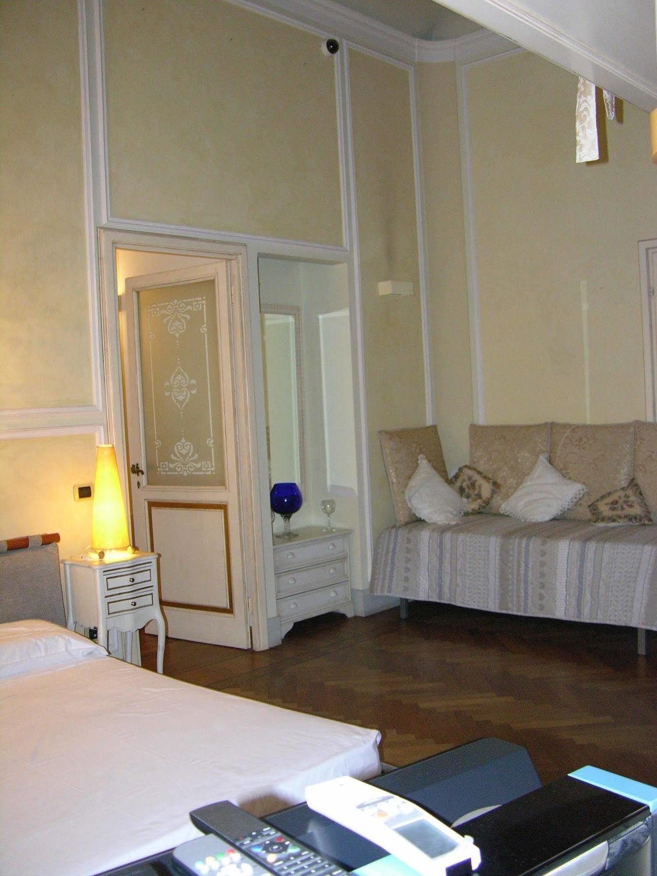 Booking Firenze Appartamenti Экстерьер фото